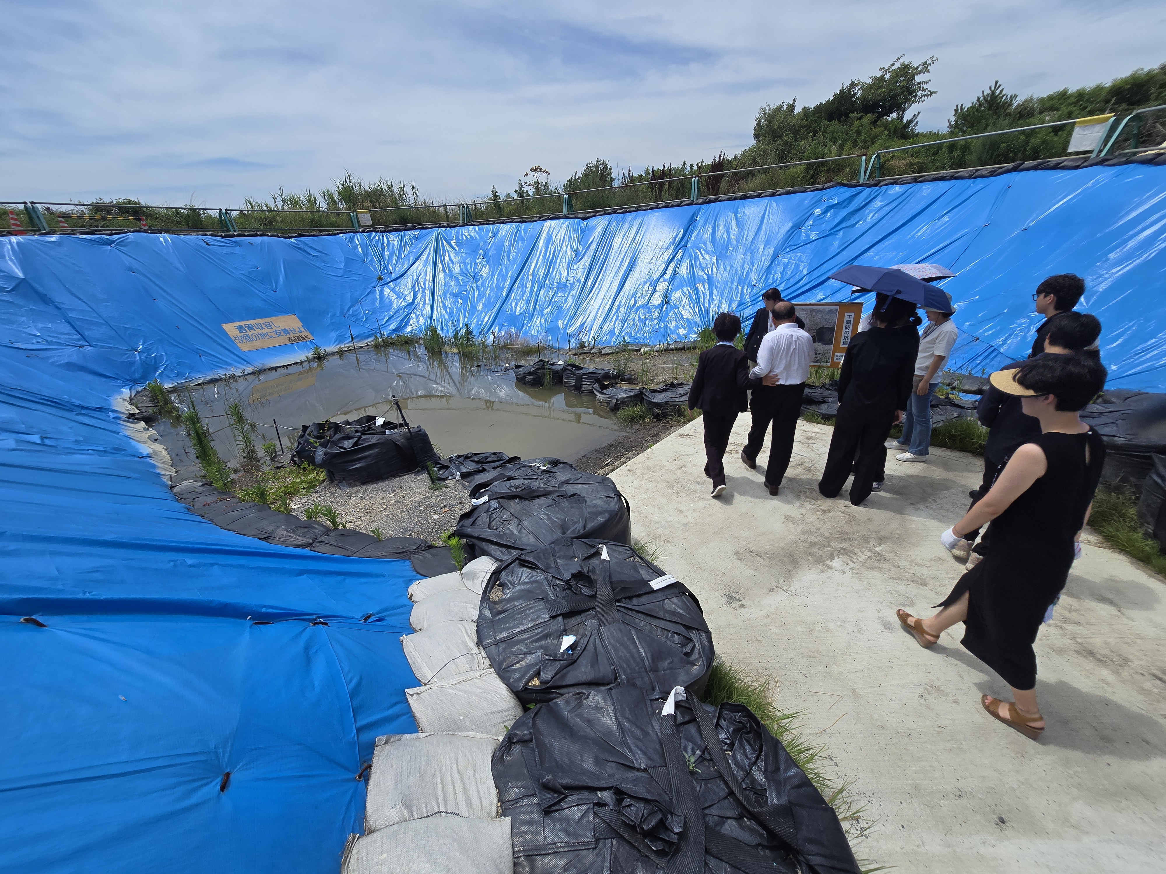 추도순례(장생탄광 갱구입구)
